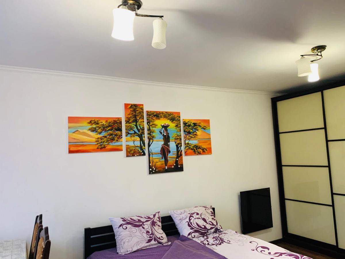 Apartment Rovno Rivne Exterior foto